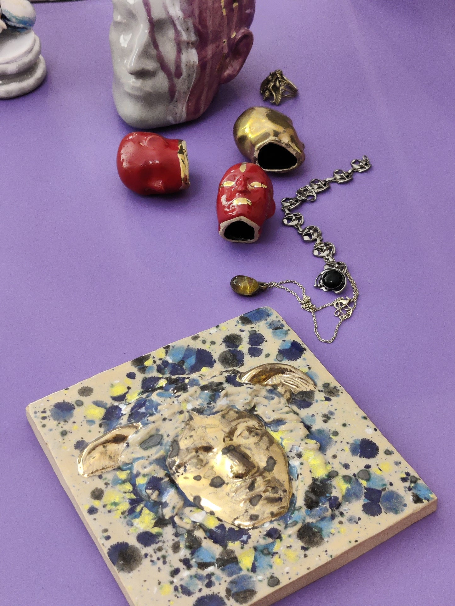 Medusa ceramic tile